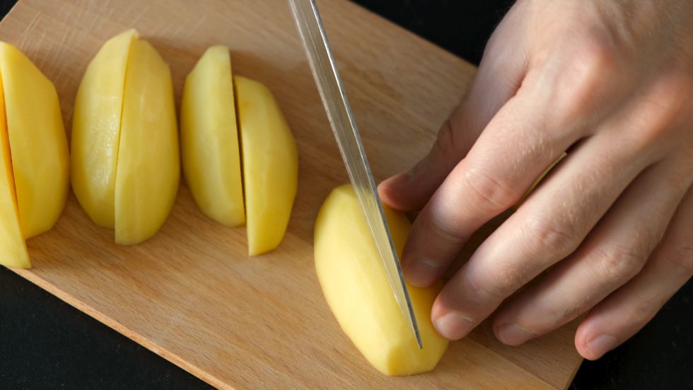 Slicing potatoes
