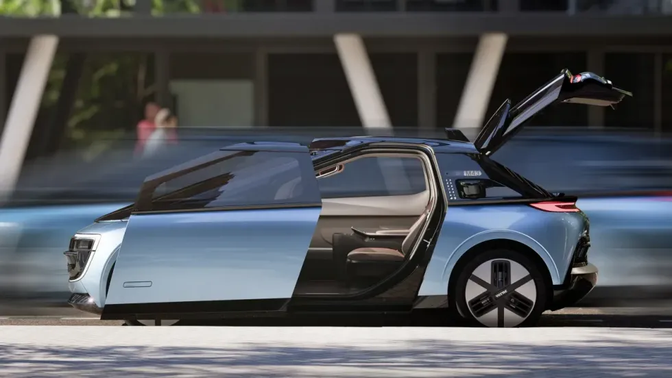 sliding doors on rimac cab