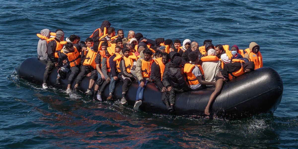 EU would FORCE Britain to take in ‘refugees’ if Labour overturns Brexit EU would FORCE Britain to take in ‘refugees’ if Labour overturns Brexit