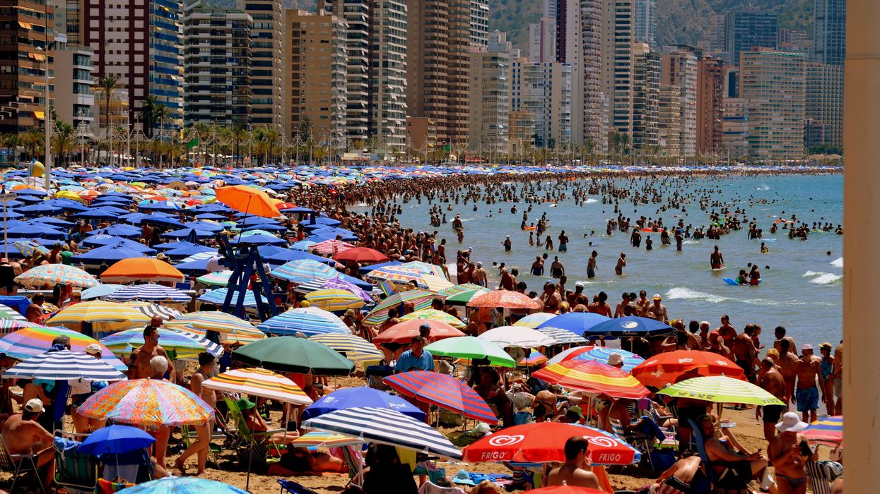smoking benidorm beach