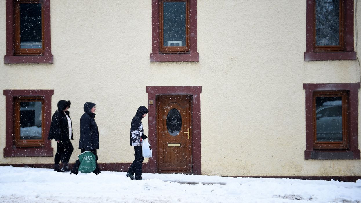 Snow forces UK schools to CLOSE as Met Office warns -10C cold blast to hit Britain