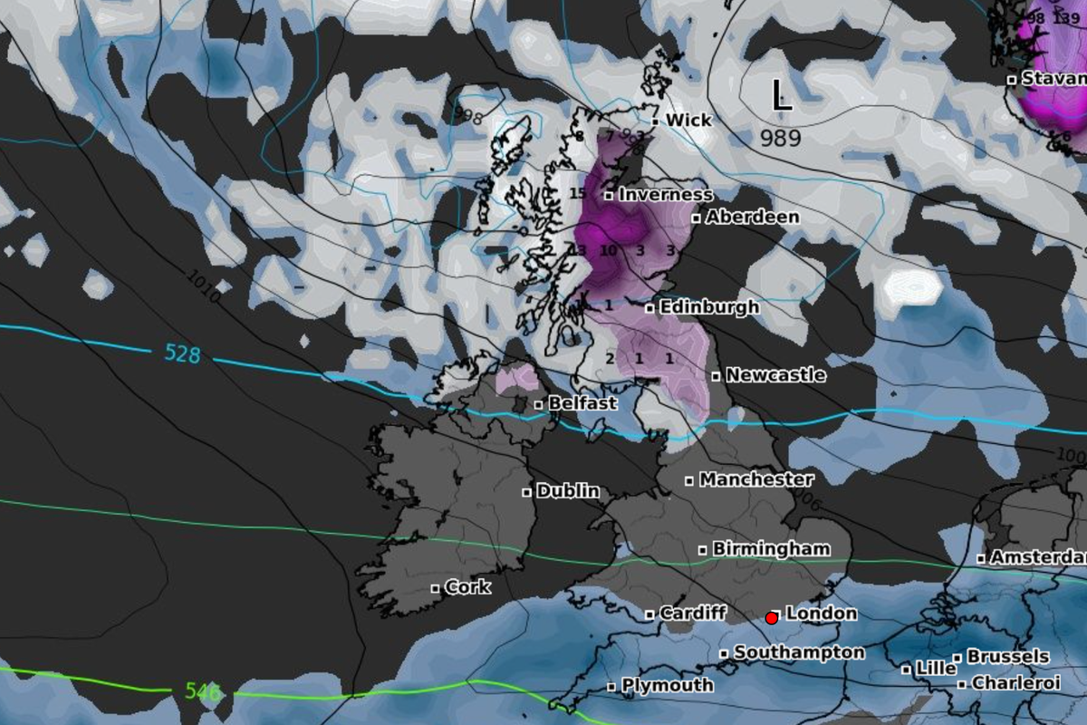 UK snow forecast New weather maps show huge snow mass surging to