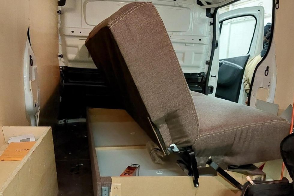 Sofa where migrants were stuffed