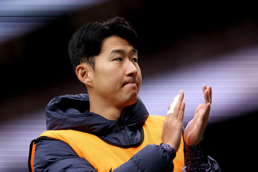 Son Heung-min wore tape on two fingers on his Tottenham return