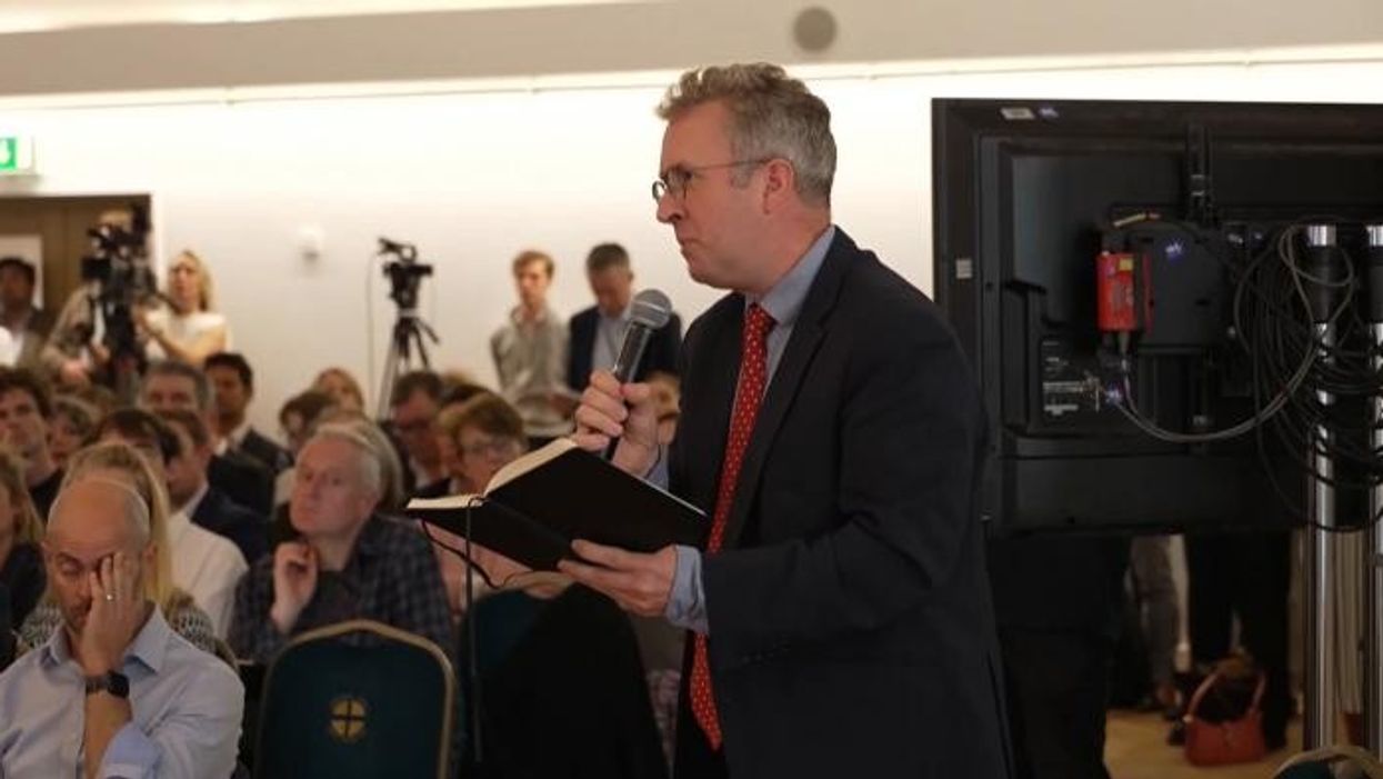 Wes Streeting tells Christopher Hope he paid for his own suit amid Starmer's clothing row