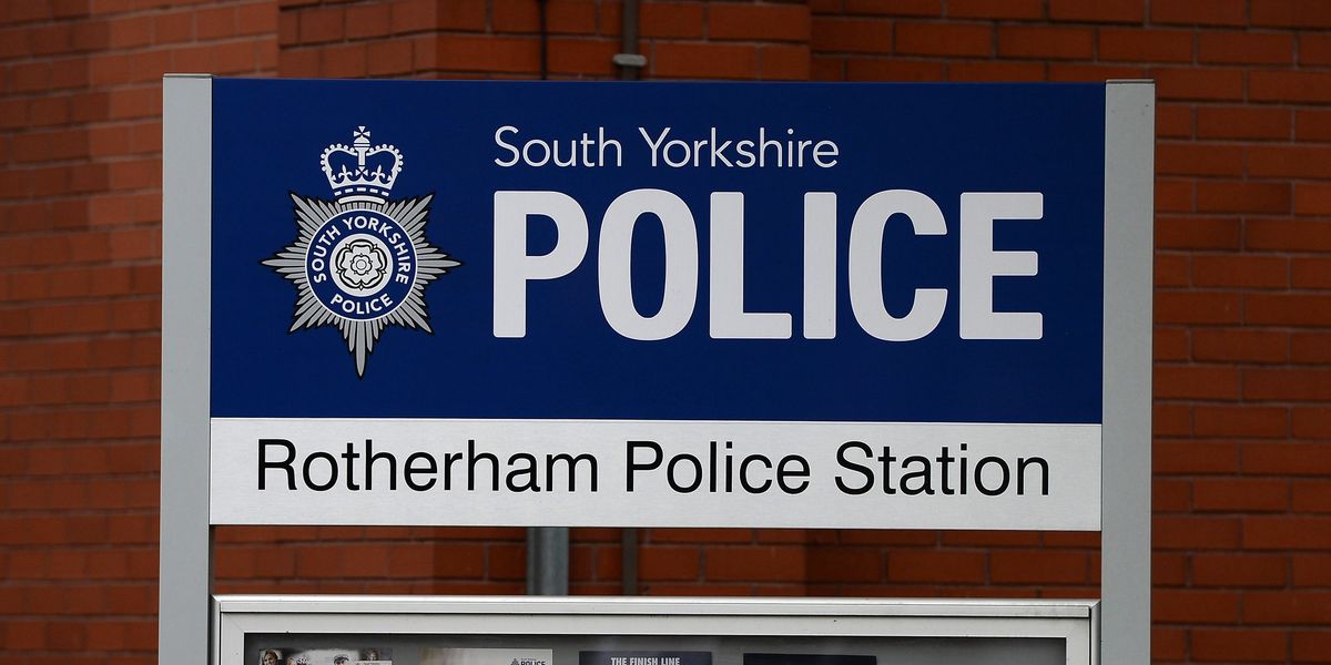 Probe launched into police officers who ‘threatened Rotherham rape gang victim’ Probe launched into police officers who ‘threatened Rotherham rape gang victim’