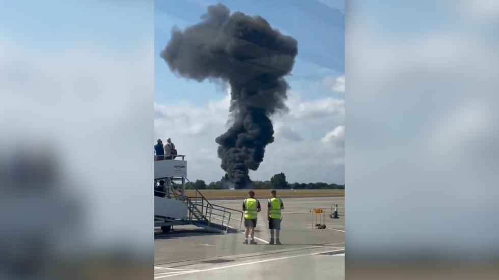 Southend plane crash smoke