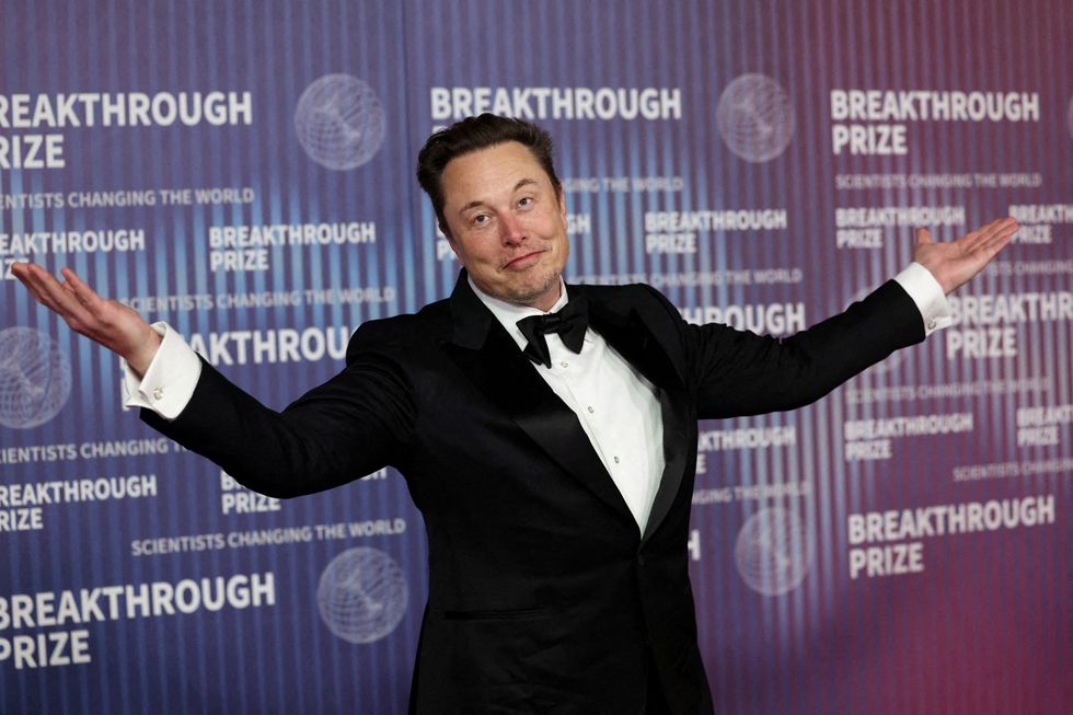 spacex ceo elon musk pictured on the red carpet for the breakthrough prize 