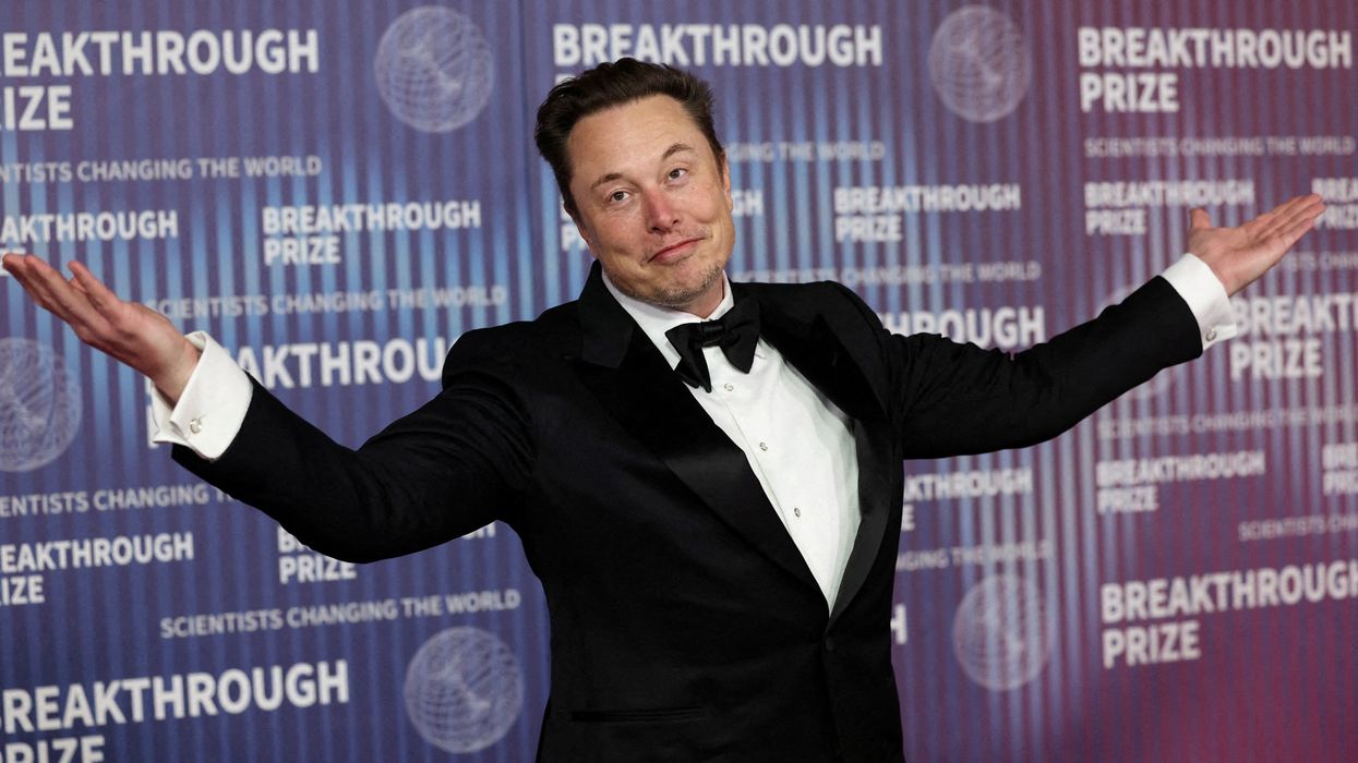 spacex ceo elon musk pictured on the red carpet for the breakthrough prize