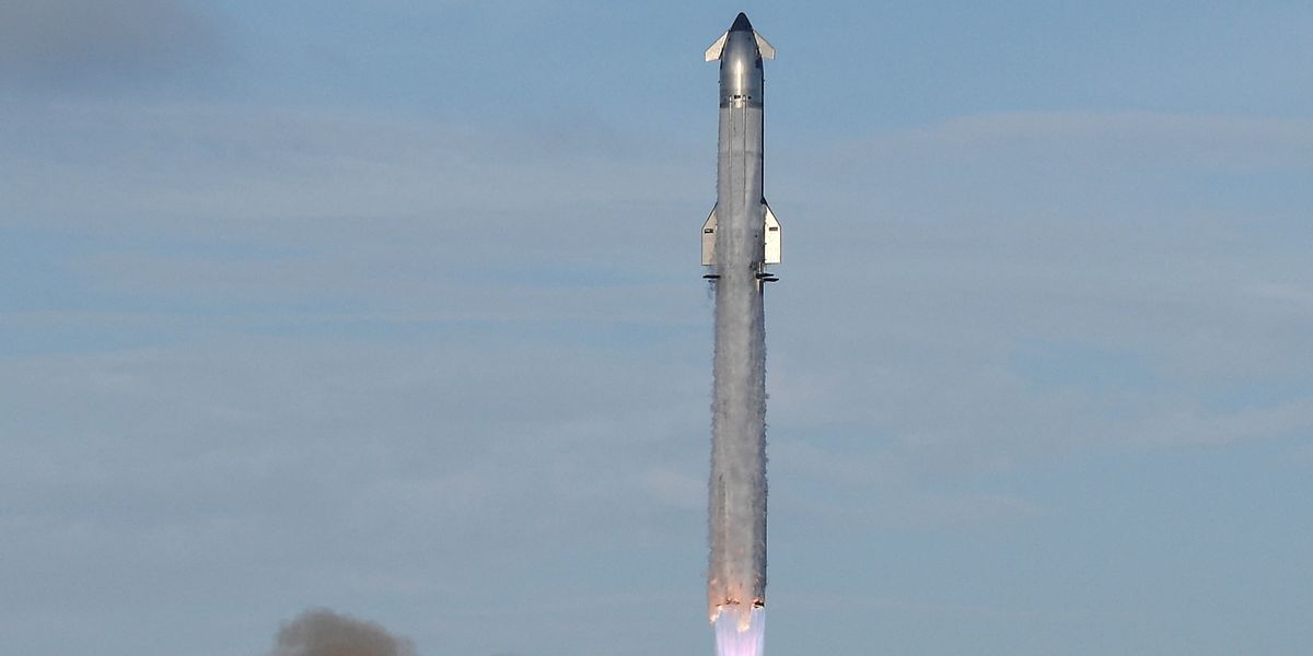 NextImg:SpaceX Starship completes landmark successful test flight as Elon Musk and Nasa aim for the Moon