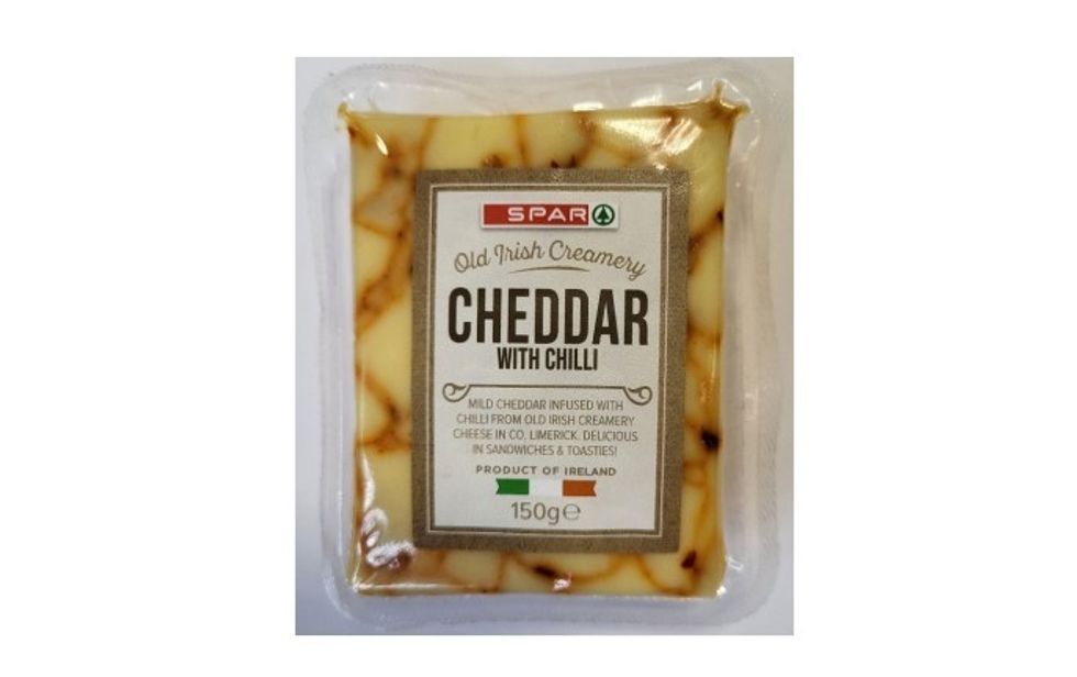 Spar Old Irish Creamery Cheddar with Chilli