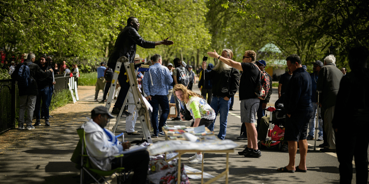 Sudanese ‘refugee’ knifeman threatened to stab Christian preacher at Speakers’ Corner Sudanese ‘refugee’ knifeman threatened to stab Christian preacher at Speakers’ Corner