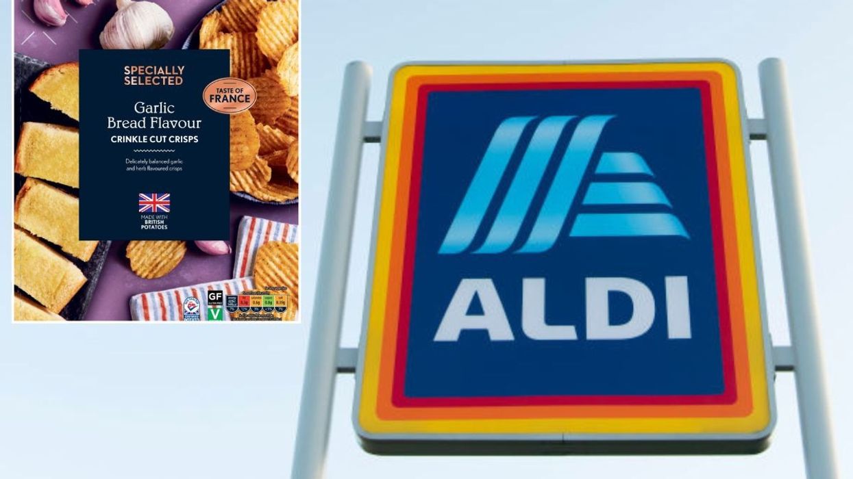 Specially Selected Garlic Bread Crinkle Cut Crisps / Aldi