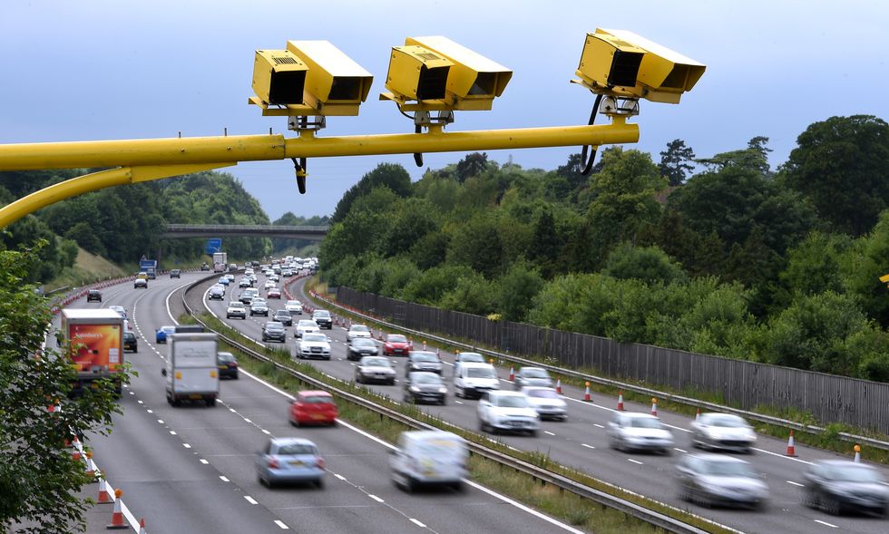 Speed camera across the M1