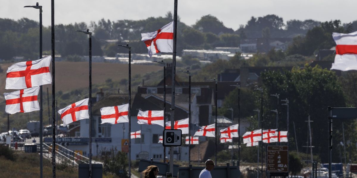 Council to take down St George’s flags from lampposts amid fears over safety Council to take down St George’s flags from lampposts amid fears over safety