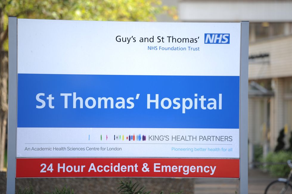 St Thomas' Hospital sign