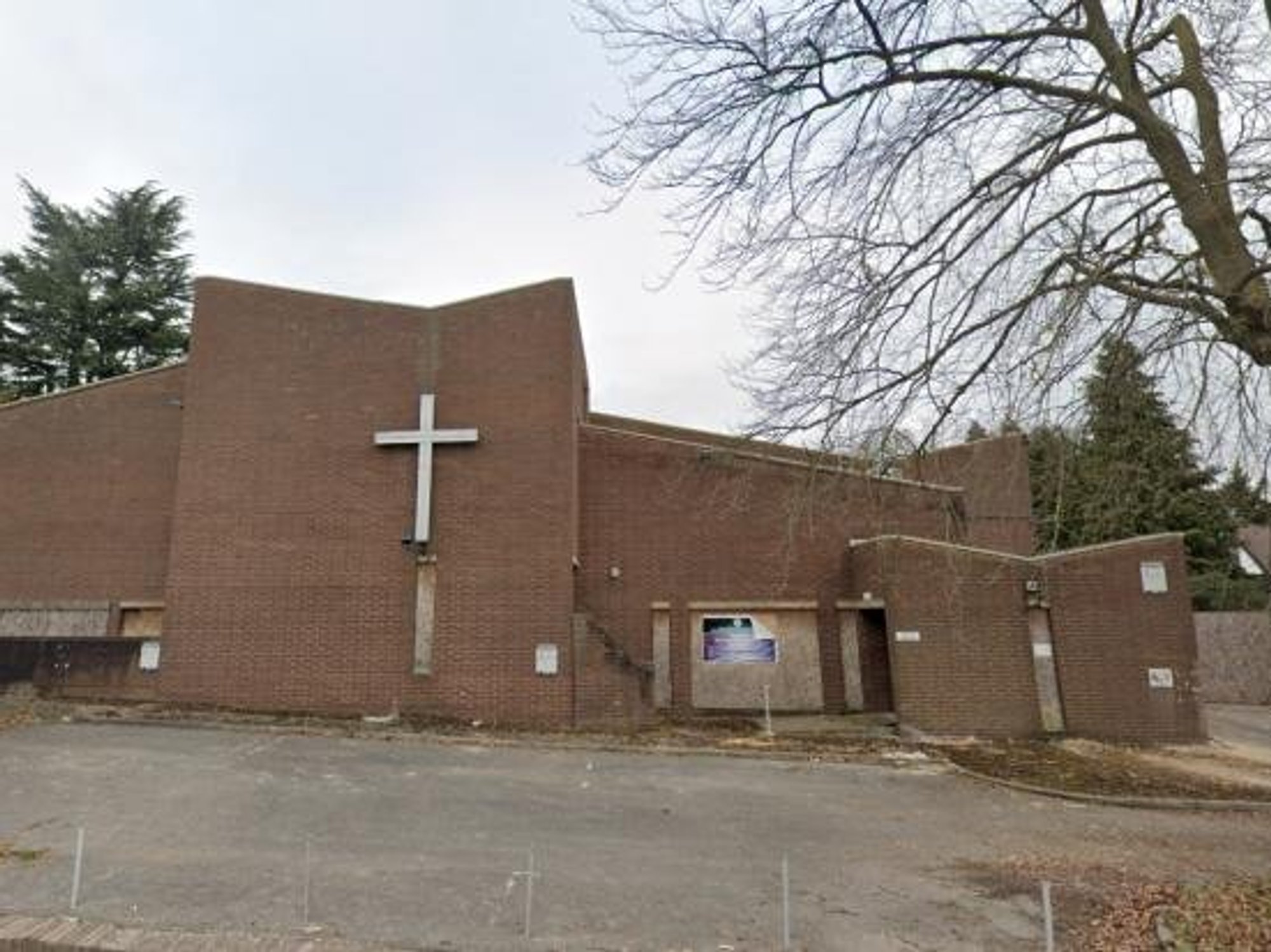St Thomas' United Reformed Church on Langley Road