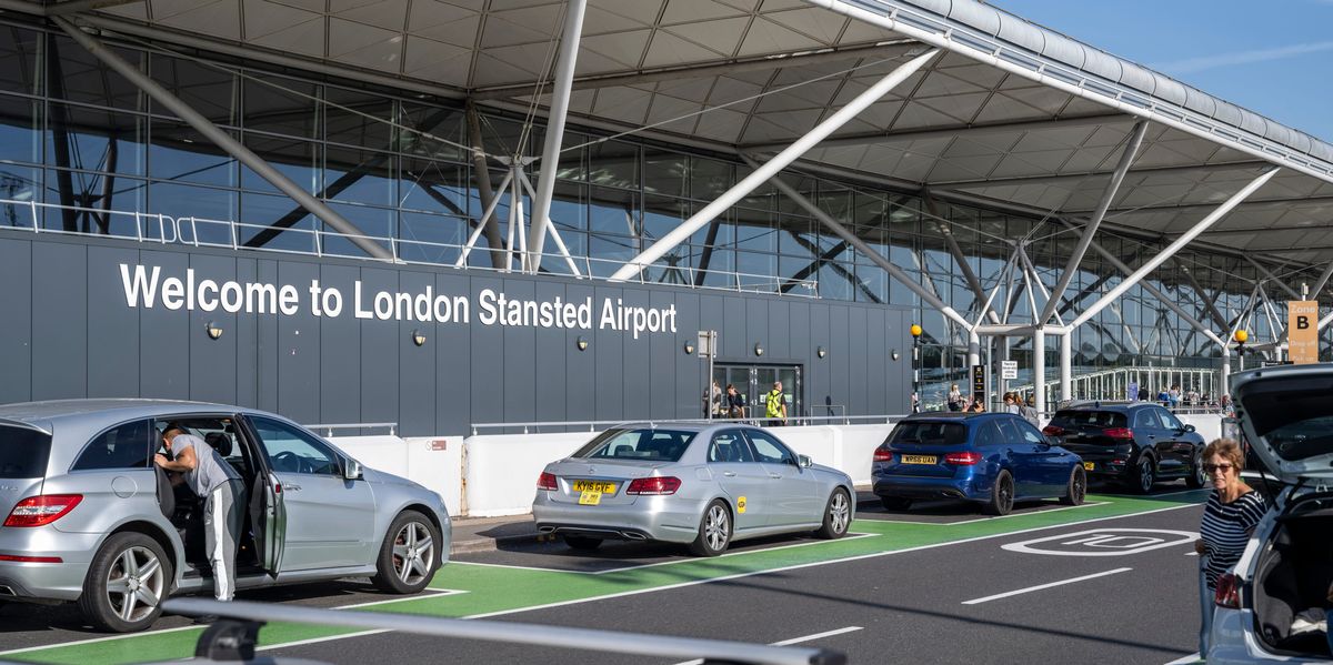 London Stansted Airport hikes parking prices to £28 for a 15-minute stop as drivers face huge costs London Stansted Airport hikes parking prices to £28 for a 15-minute stop as drivers face huge costs