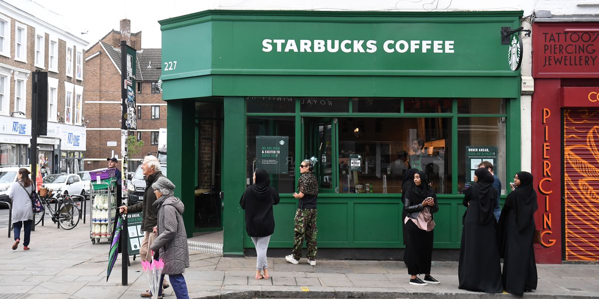 Starbucks announces holiday menu featuring ‘unique, cloud-like’ chocolate latte – how to try it early Starbucks announces holiday menu featuring ‘unique, cloud-like’ chocolate latte – how to try it early