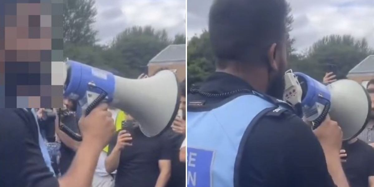 NextImg:'Stash the weapons in the mosque and we won't have to arrest anyone' police officer filmed telling counter protesters