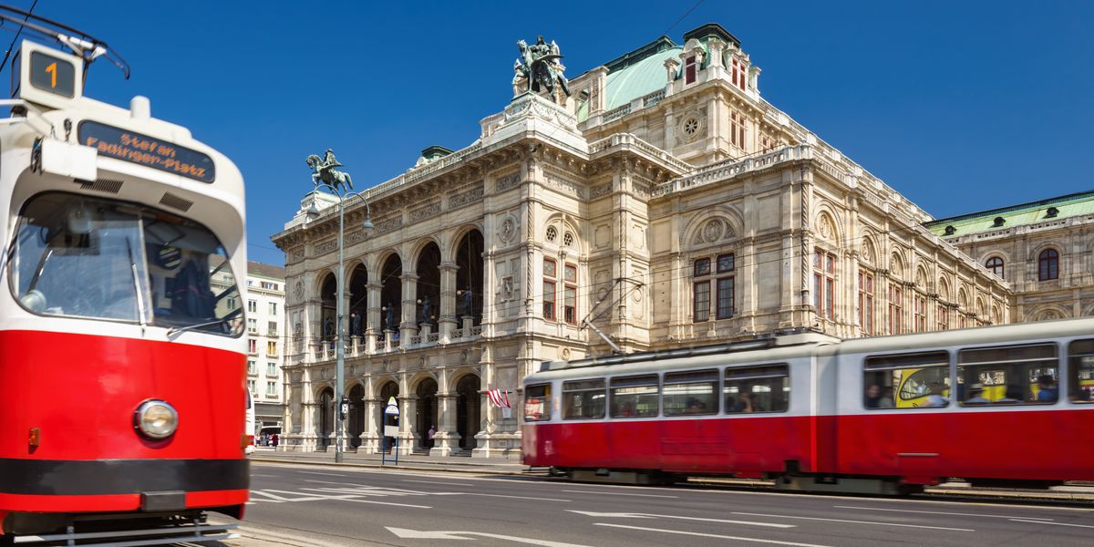NextImg:Travel warning: Terrorists are 'likely' to attempt attack in European tourist spot - 'be vigilant in public places'