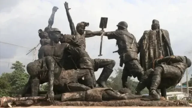 Statue commemorating the deceased miners