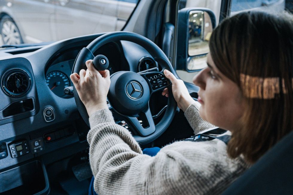 Steering wheel adapter