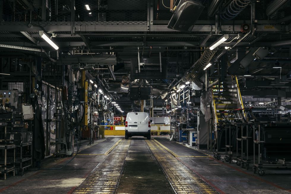 Stellantis manufactured the final Vauxhall Vivaro van on March 28, 2025, at the Luton factory\u200b