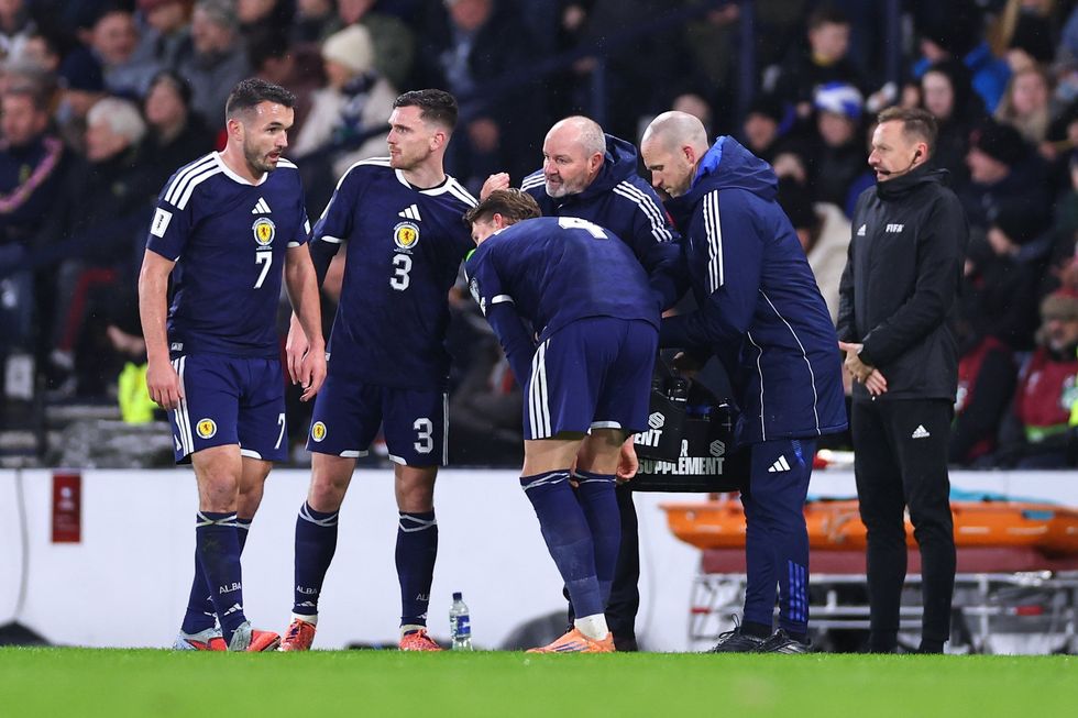 Steve Clarke and Scotland players