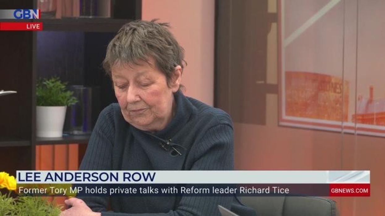 ‘Stick that in your pipe and smoke it!’ Eamonn Holmes takes swipe at Crooked House pub owners after rebuild order