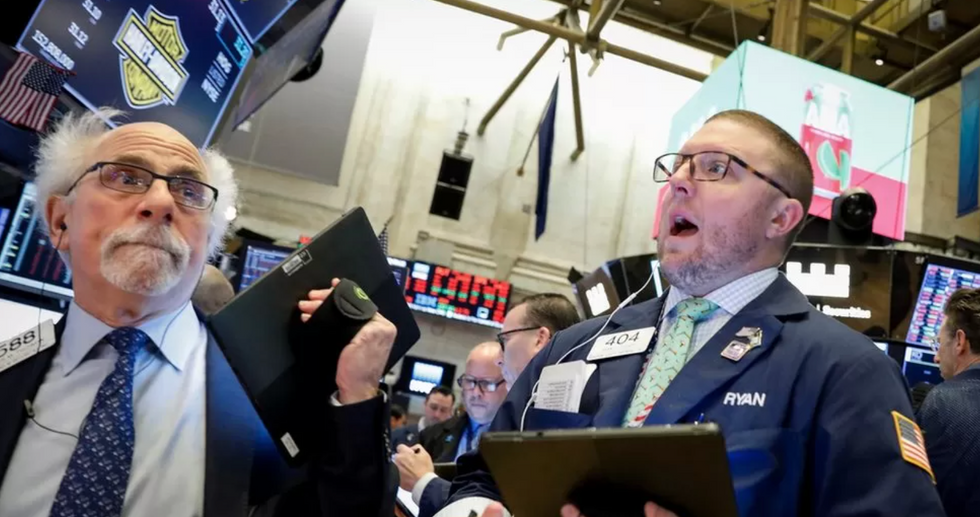 Ftse 100 Live Shocking Stock Jump Eu Us Trade Dealdont Miss Out - vv1yyga
