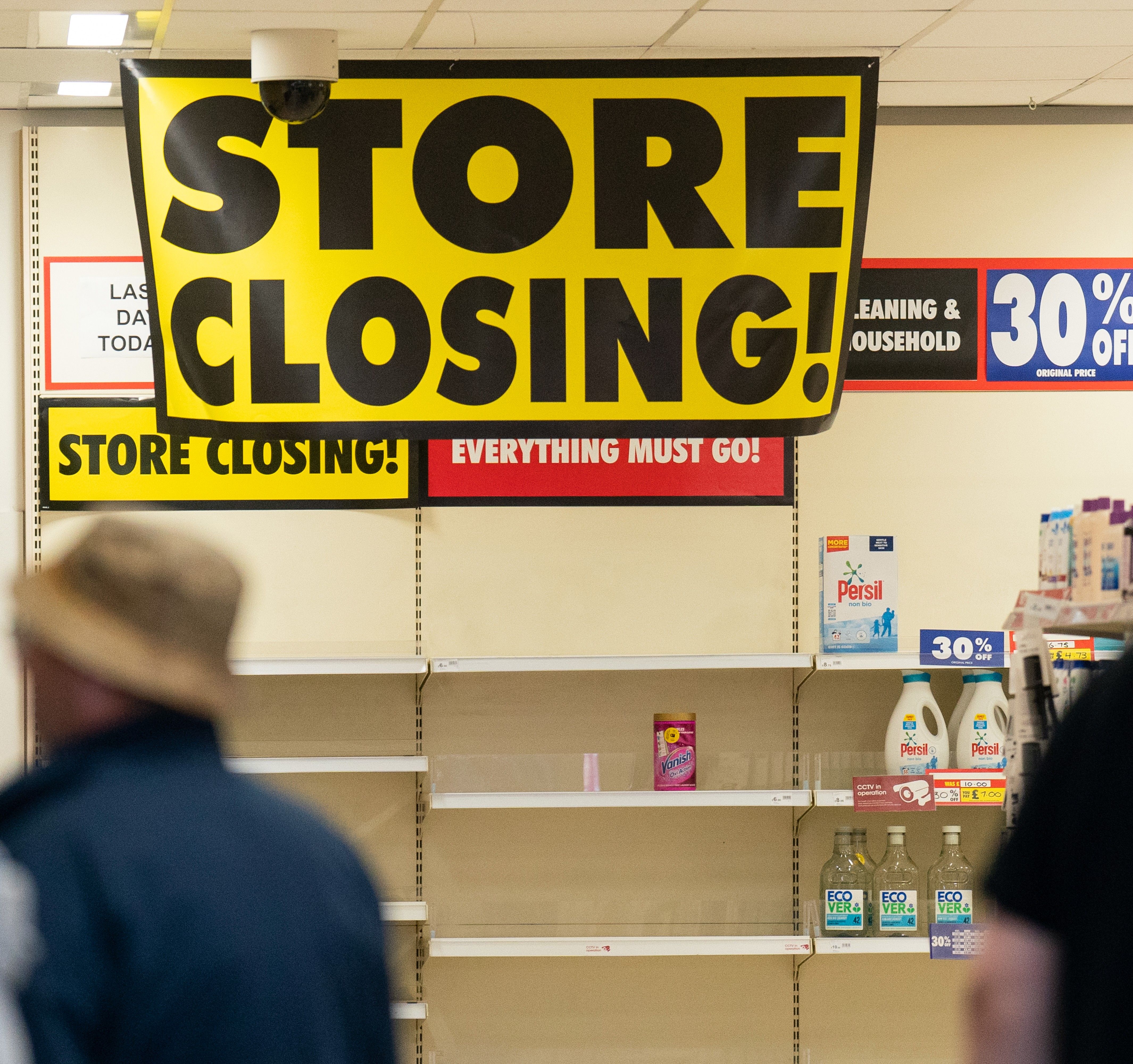 store closing sign