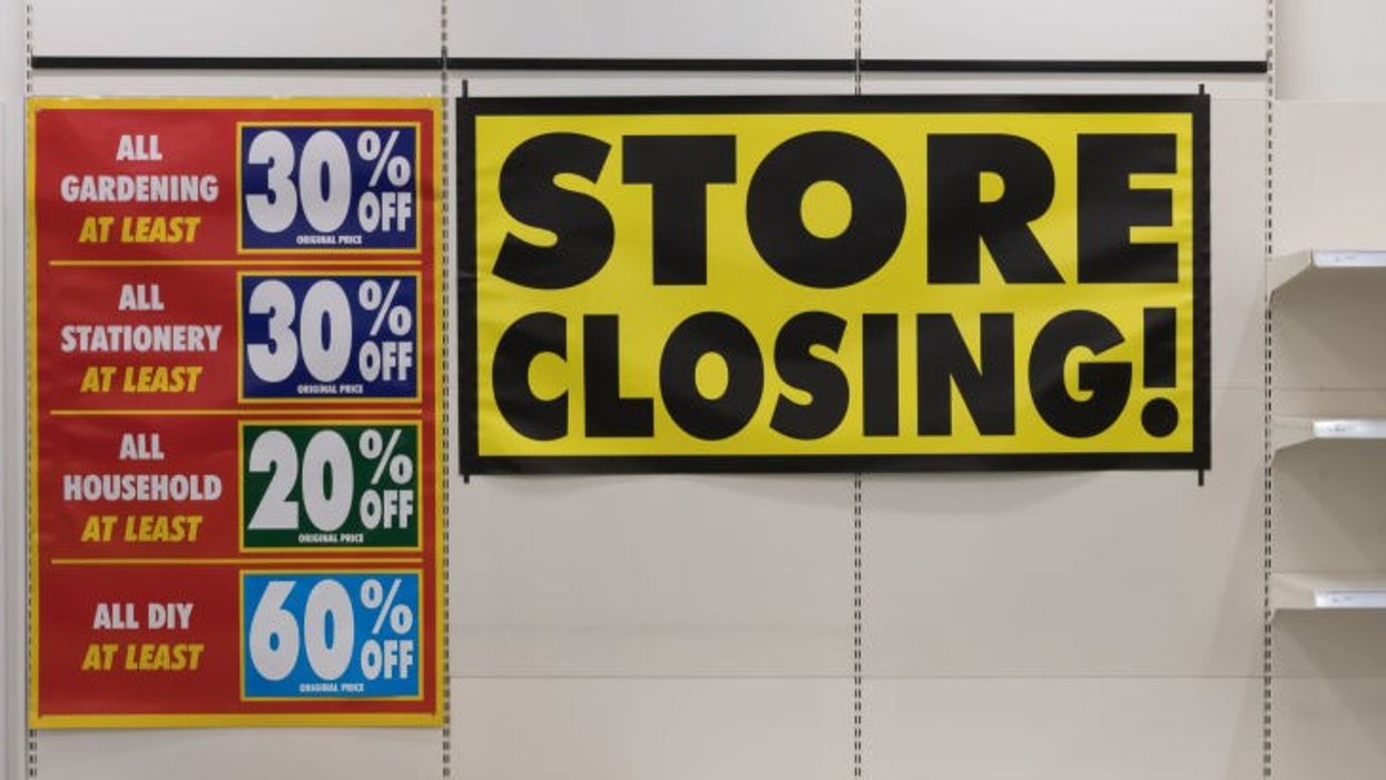 Store closing sign