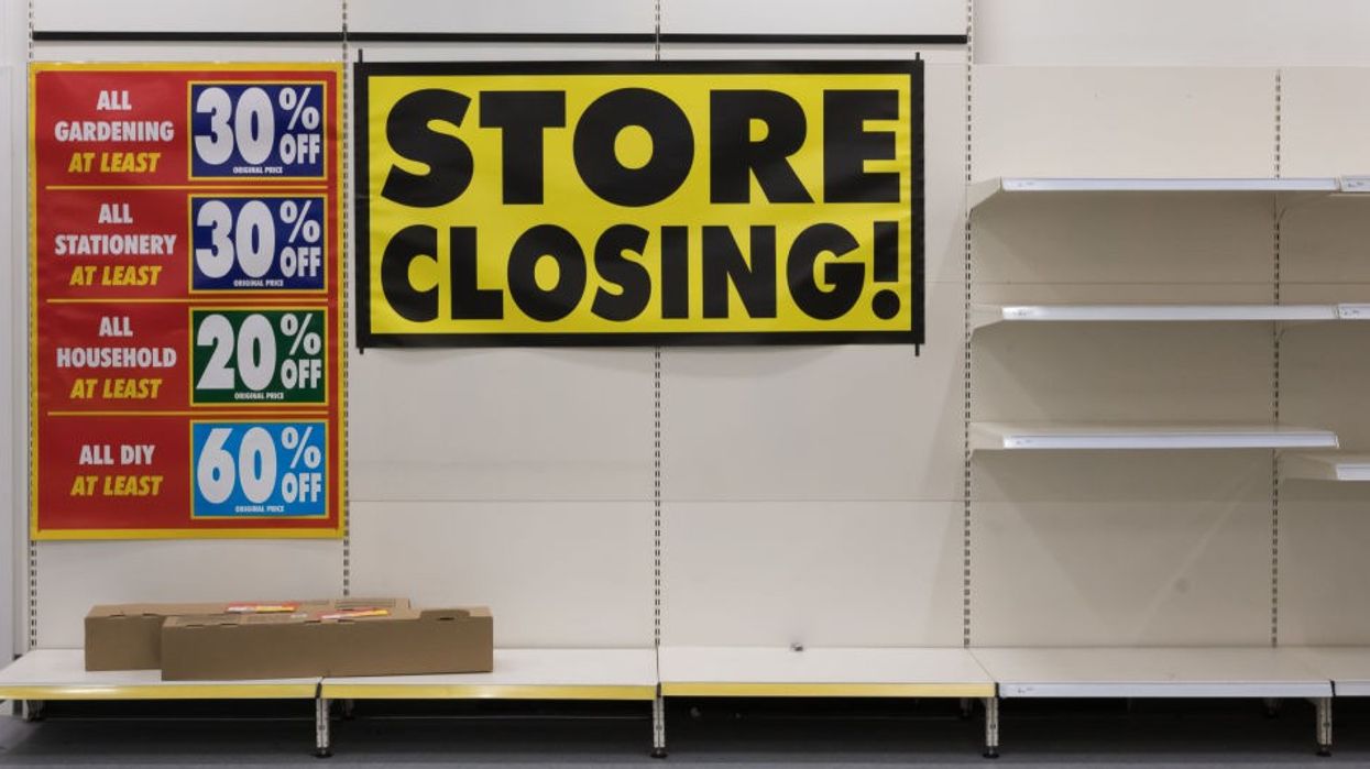 Store closing sign