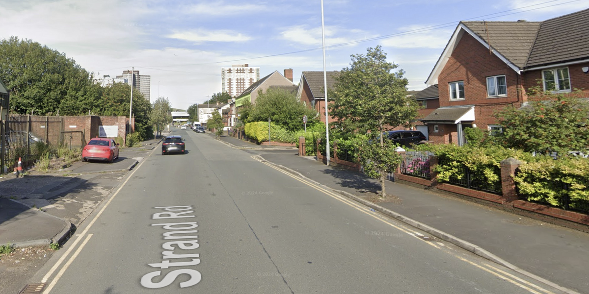 NextImg:Bootle: Homes and businesses evacuated as 'grenade' found in car