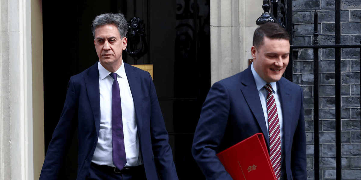 Wes Streeting set for showdown with Ed Miliband as he calls on Labour to drill in North Sea Wes Streeting set for showdown with Ed Miliband as he calls on Labour to drill in North Sea