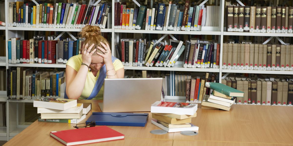 NextImg:Students struggle to read long books warns Oxford professor in bleak assessment of UK education
