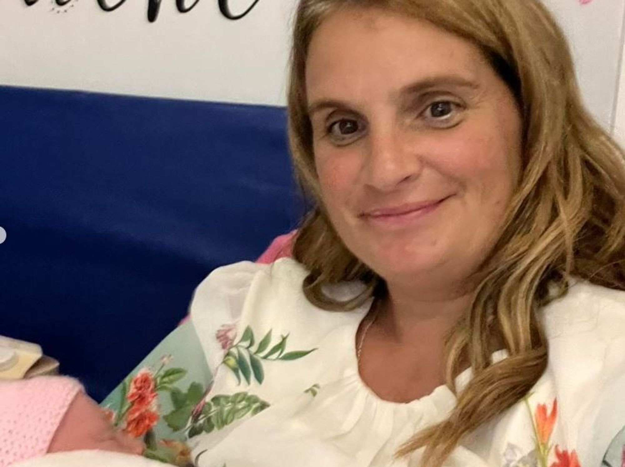 22 Kids & Counting star gives birth to baby boy, shares first photo of newborn and unveils baby's name 1 Sue Radford