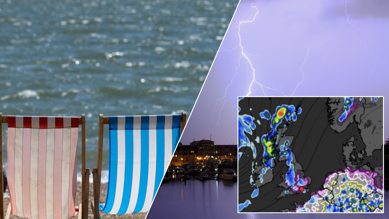 Sun chairs on beach/Lightening/weather map