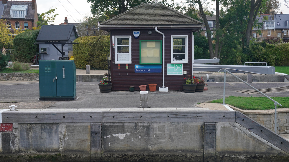 Sunbury Lock