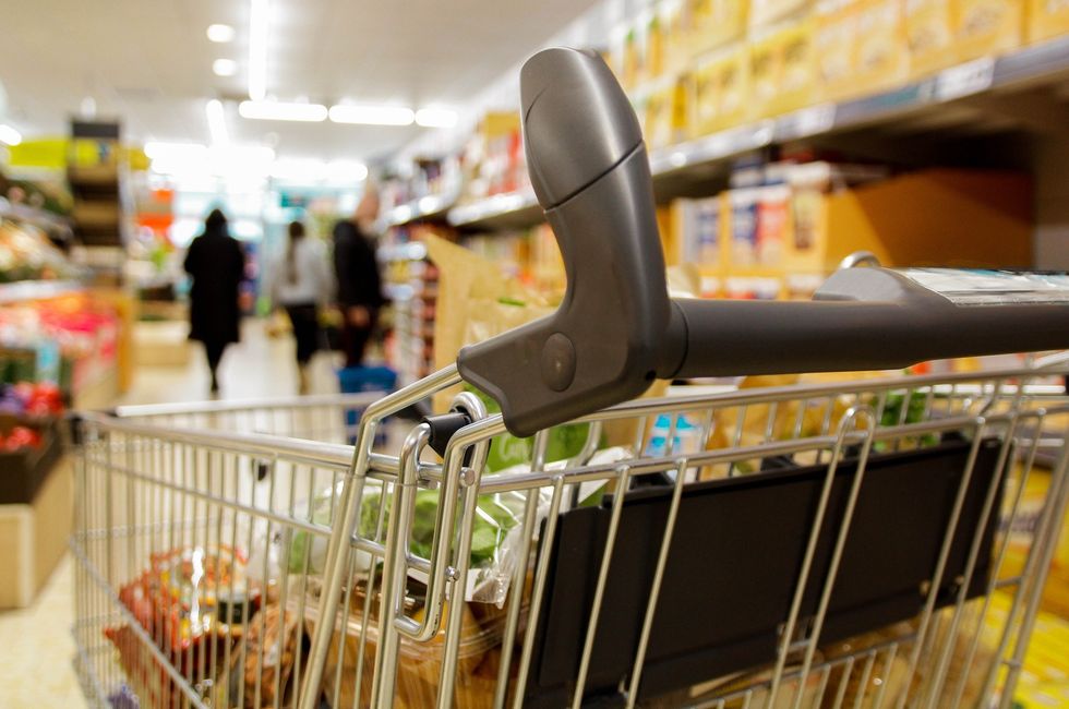 Supermarket shop