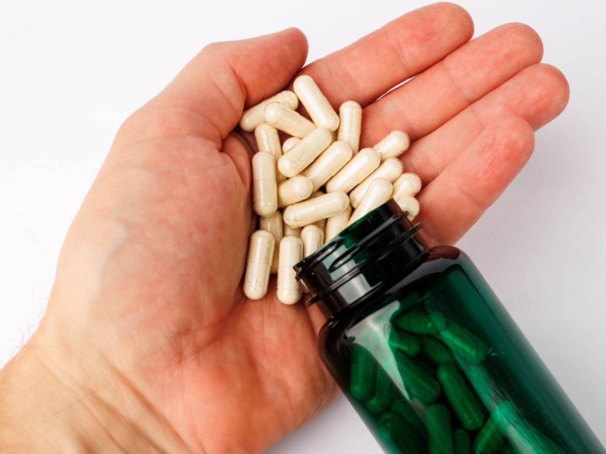 SUPPLEMENTS IN HAND