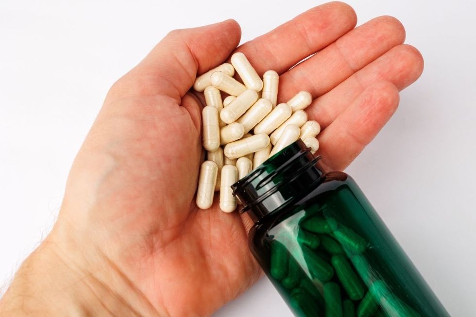 SUPPLEMENTS IN HAND