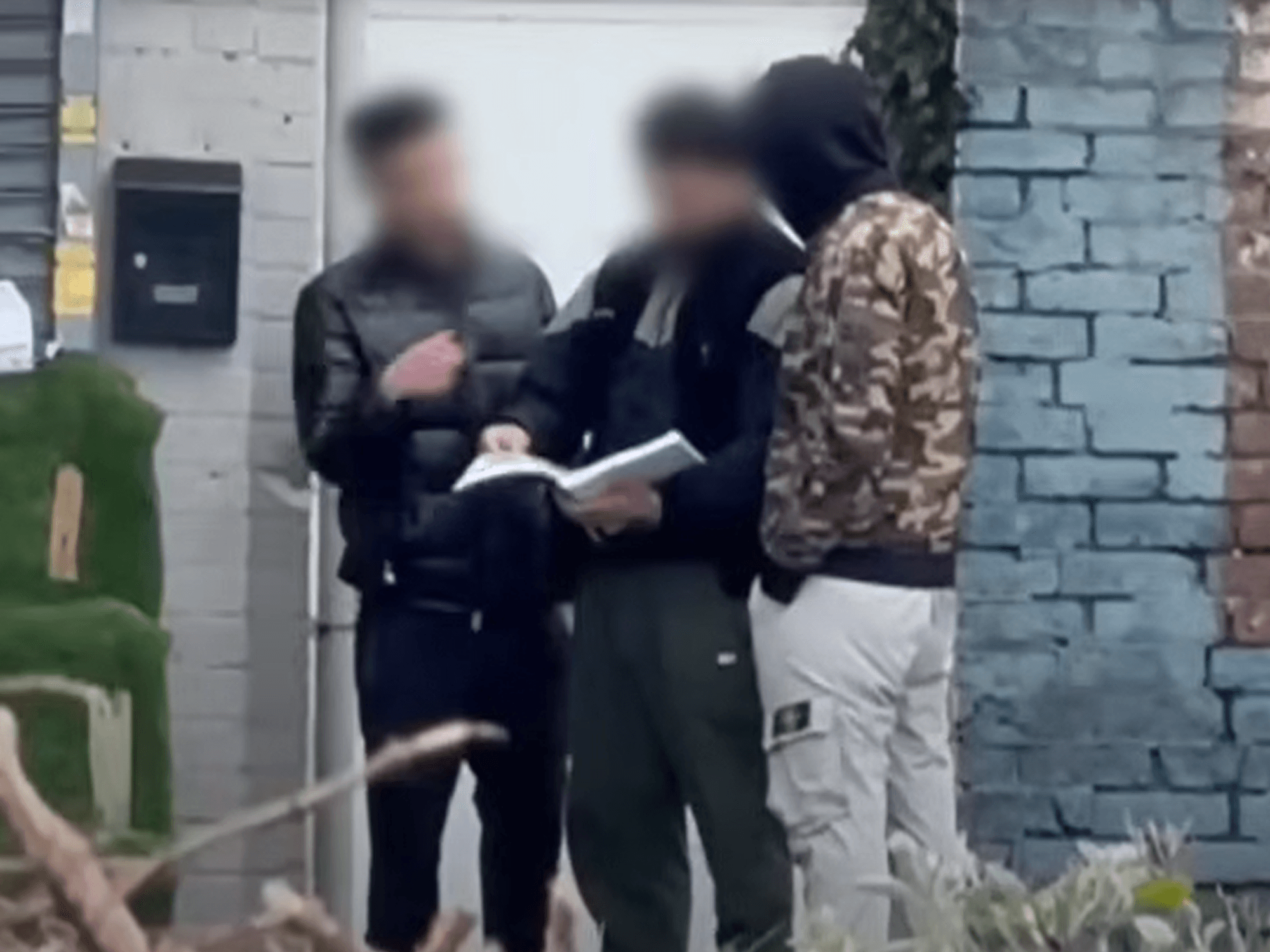 Suspected organised crime members