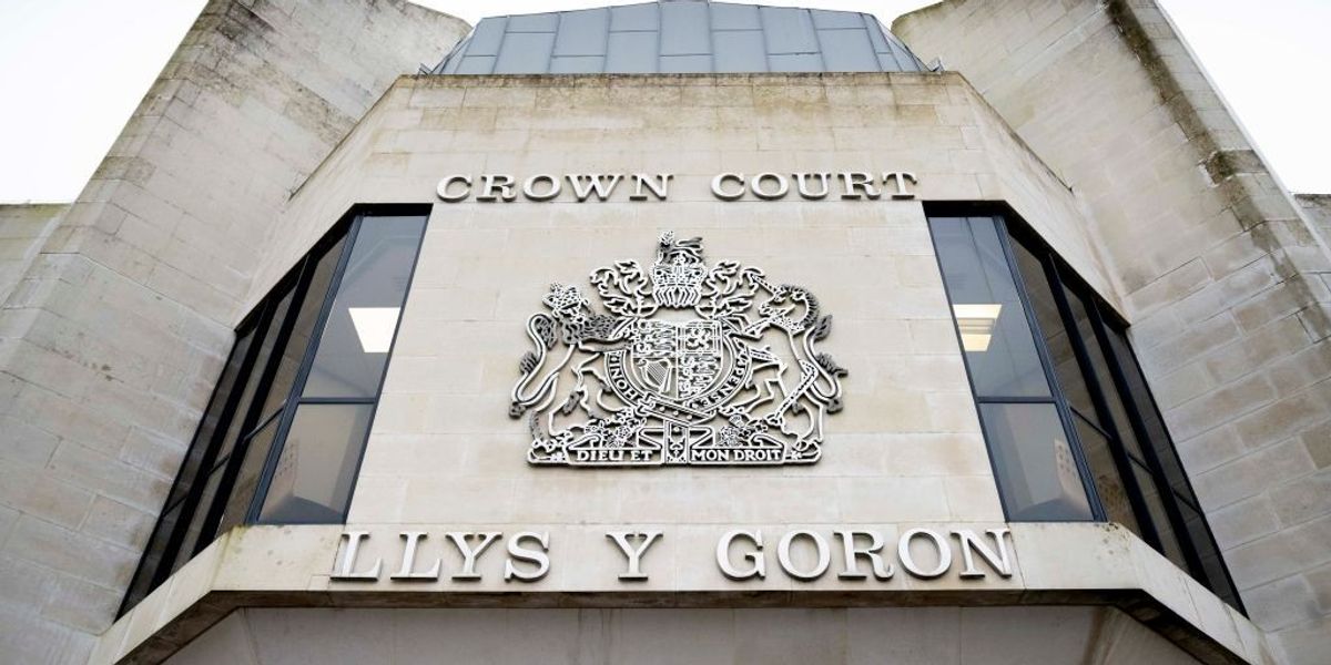 Benefits fraudster spared jail after pocketing £70,000 despite owning second home Benefits fraudster spared jail after pocketing £70,000 despite owning second home