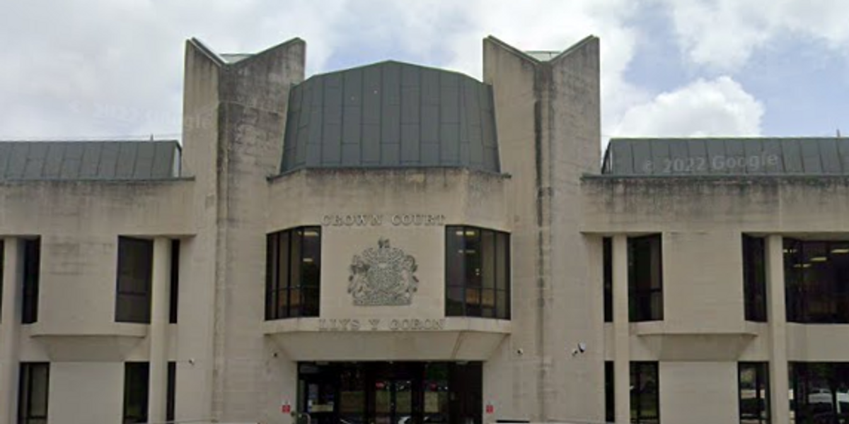 NextImg:Benefits cheats swiped £48,500 from DWP despite owning second home worth £170,000