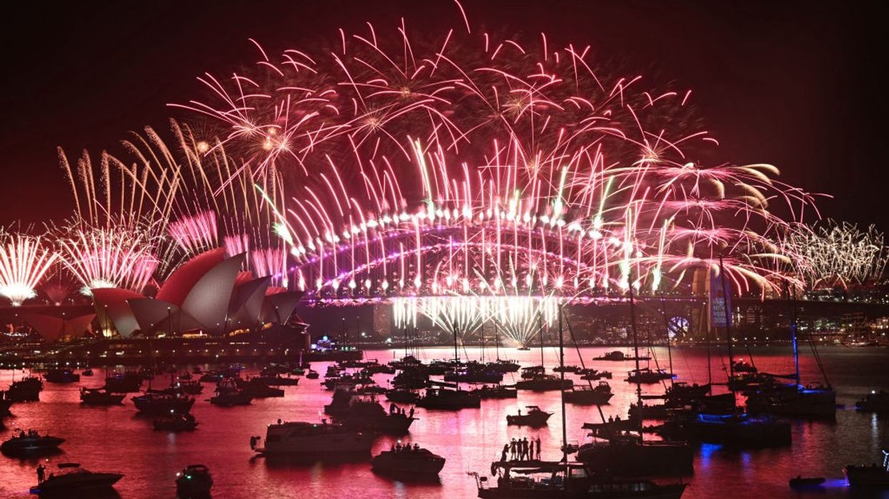 World greets 2025 as Sydney erupts into celebration with dazzling New Year’s firework display