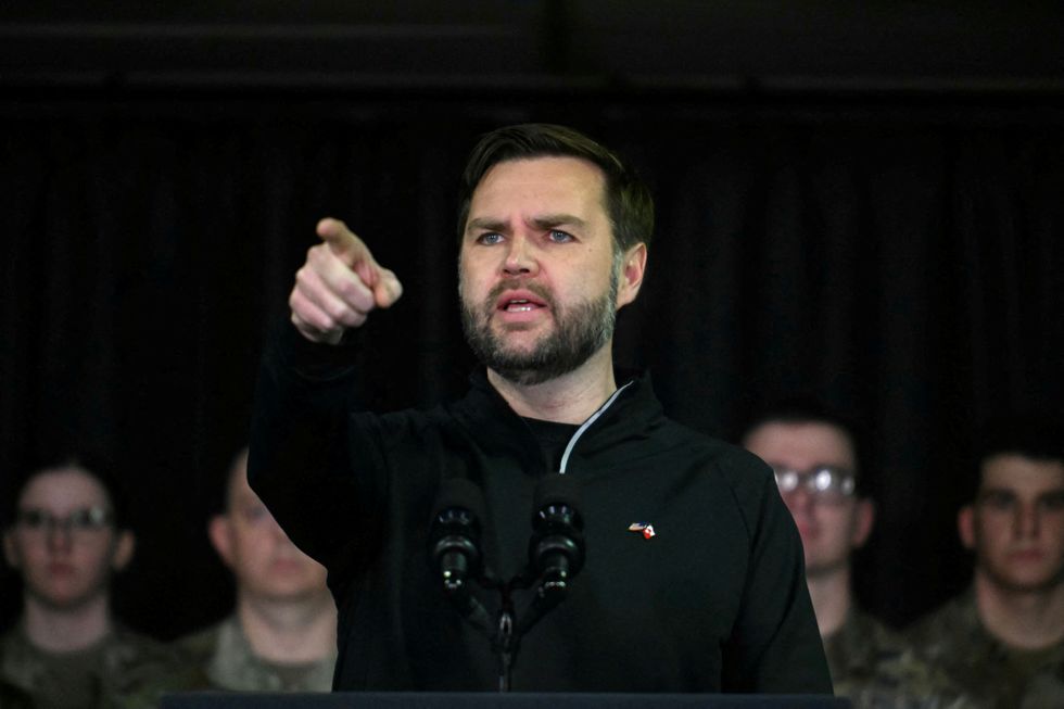 t JD Vance speaks at the US military's Pituffik Space Base in Greenland \u200b