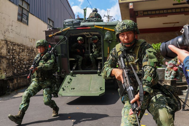 Taiwanese soldiers