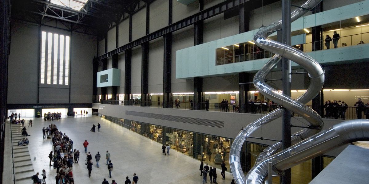 NextImg:Tate Modern: Man plunges to his death after falling from art gallery balcony
